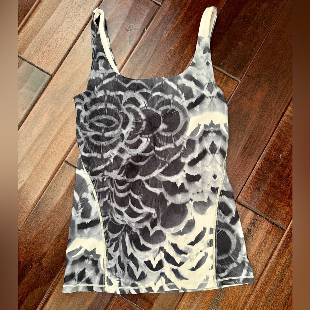 Lululemon Athletica Tank Top